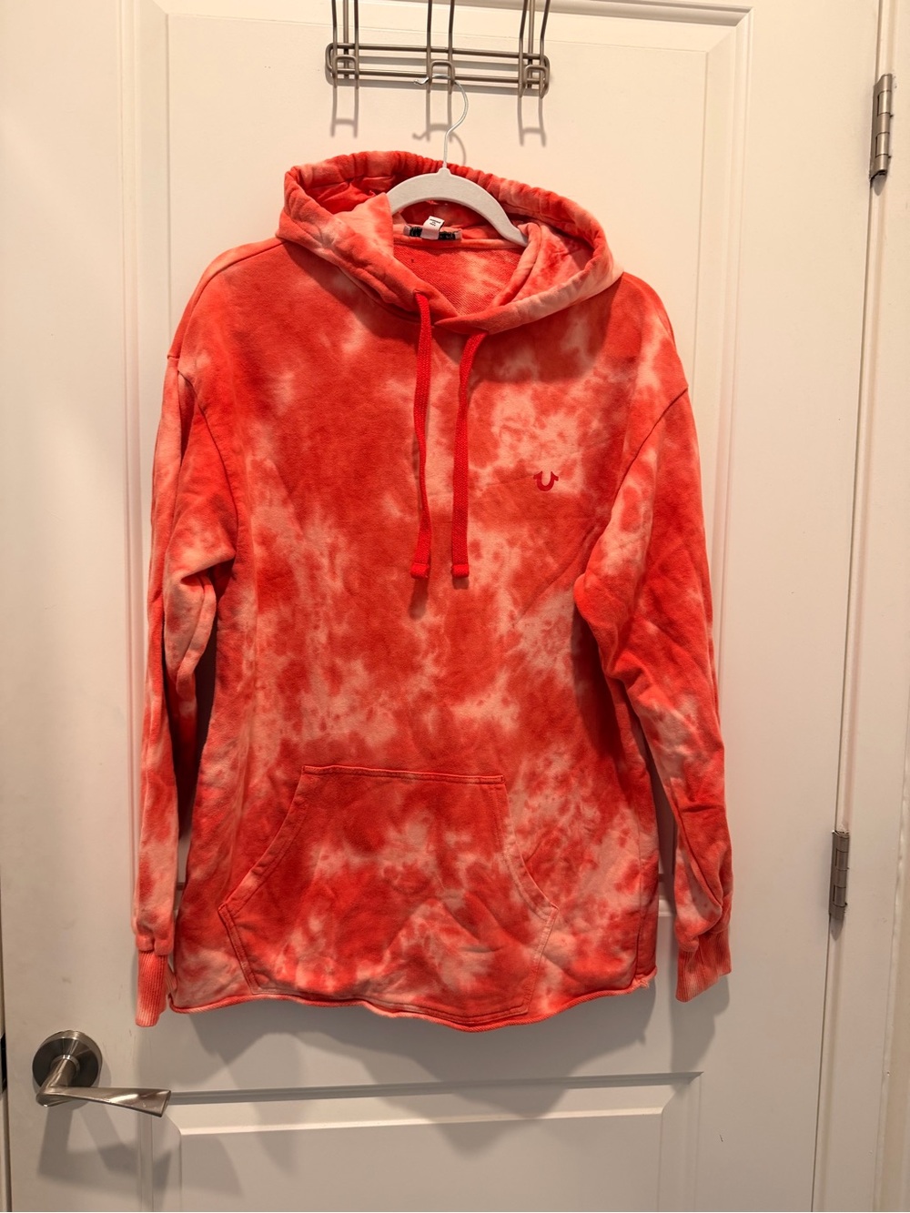 True Religion Red and White
Tie Dye Hoodie S/P